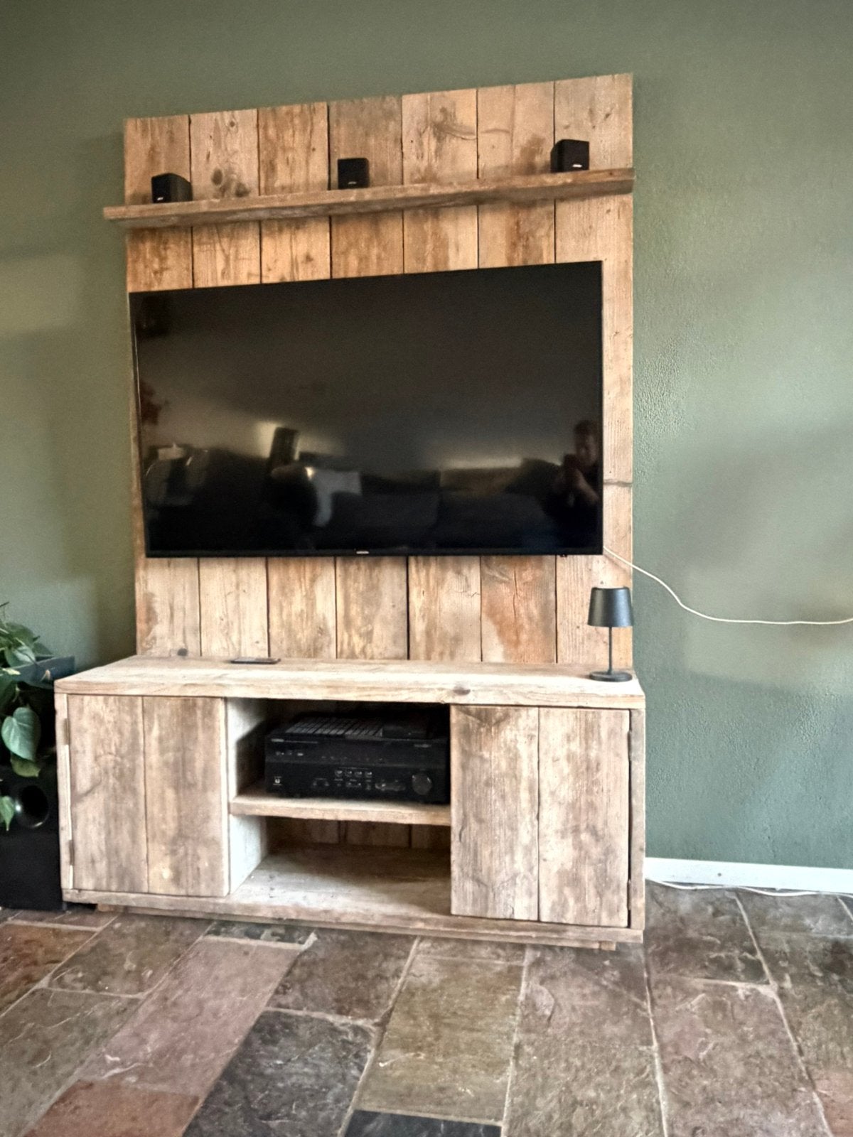 T.E.A.B Steigerhouten meubels tv kast en dressoir, Ophalen