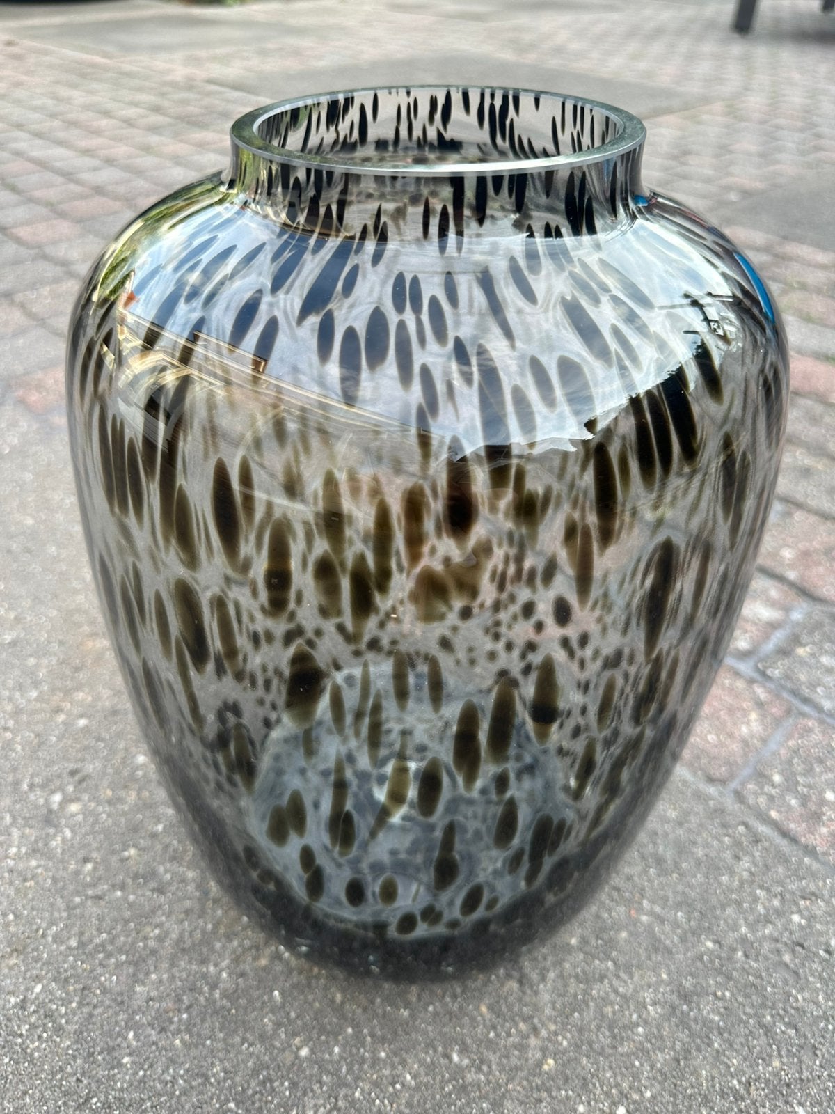 Vaas - Vase the World Black cheeta, Huis en Inrichting, Woonaccessoires | Vazen, Ophalen, Zo goed als nieuw