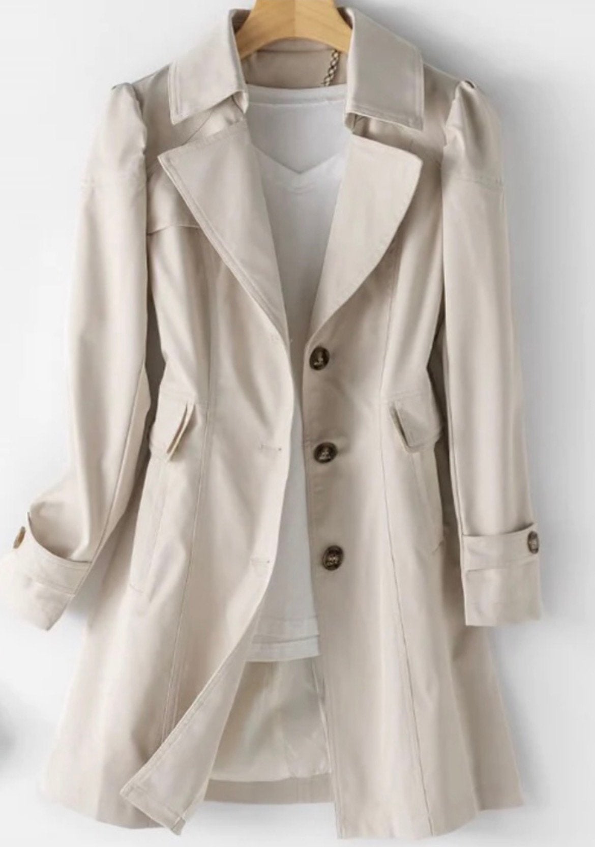 Trenchcoat zomerjas maat XS, kleur beige, lengte 78cm,, Ophalen, Nieuw, Maat 34 (XS) of kleiner, Beige