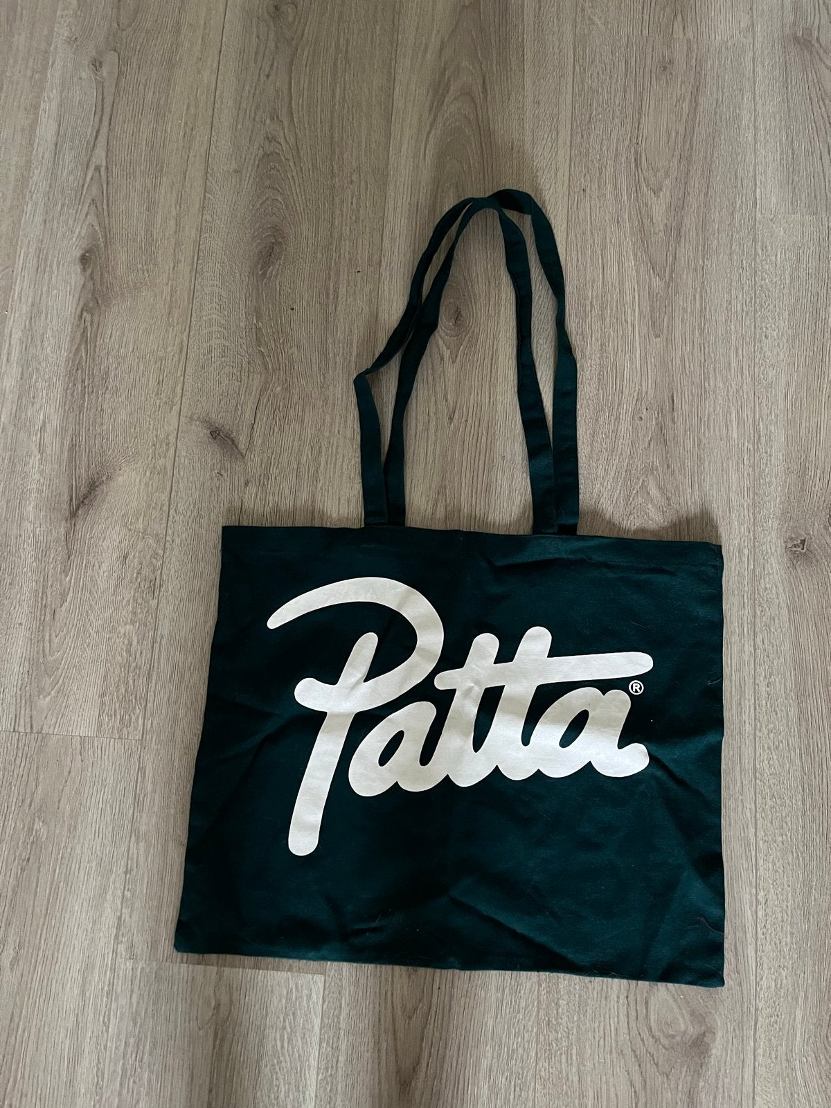 Patta tote bag - Donkergroen met wit logo, Sieraden, Tassen en Uiterlijk, Tassen | Schoudertassen, Ophalen of Verzenden, Gebruikt