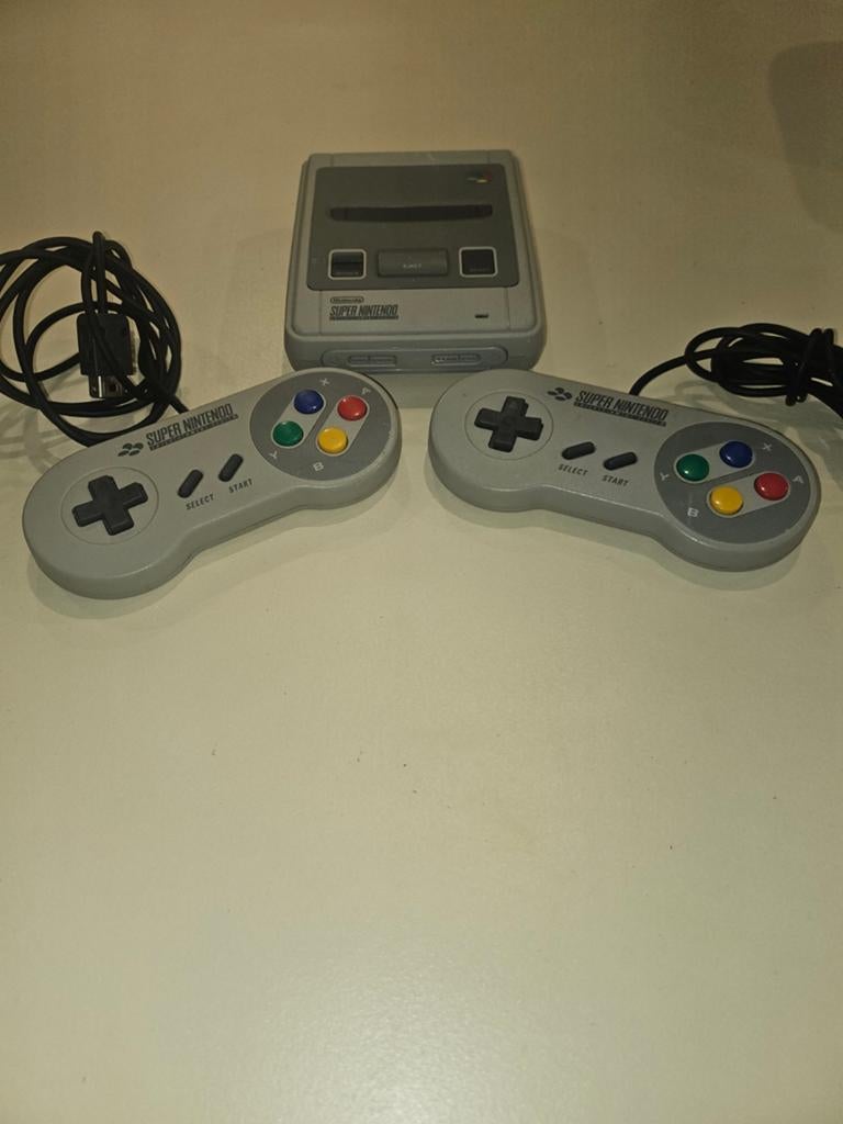 Super Nintendo Classic Mini met 2 controllers, Spelcomputers en Games, Spelcomputers | Nintendo Super NES, Ophalen of Verzenden