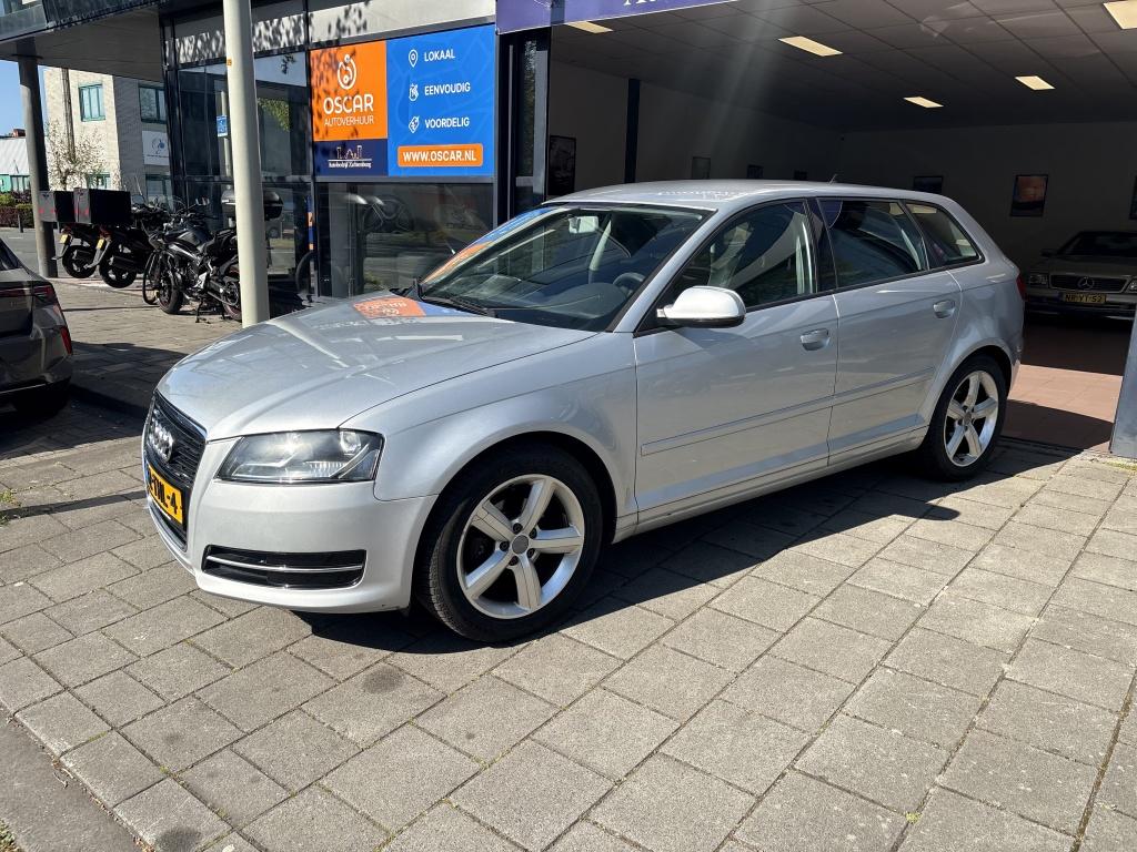 Audi A3 Sportback 1.2 TFSI Attr. PL B NAVI NL AUTO, Euro 5, Gebruikt, 4 cilinders, Start-stop-systeem