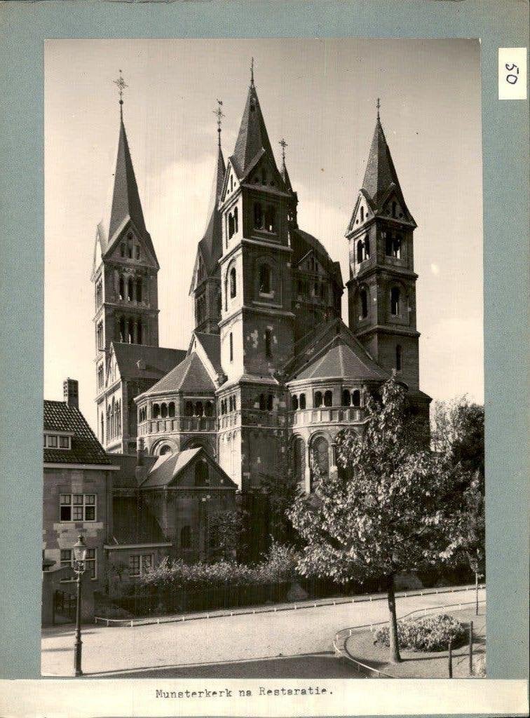 Roermond - Munsterkerk - Foto - 1955, Verzenden, 1940 tot 1960, Limburg