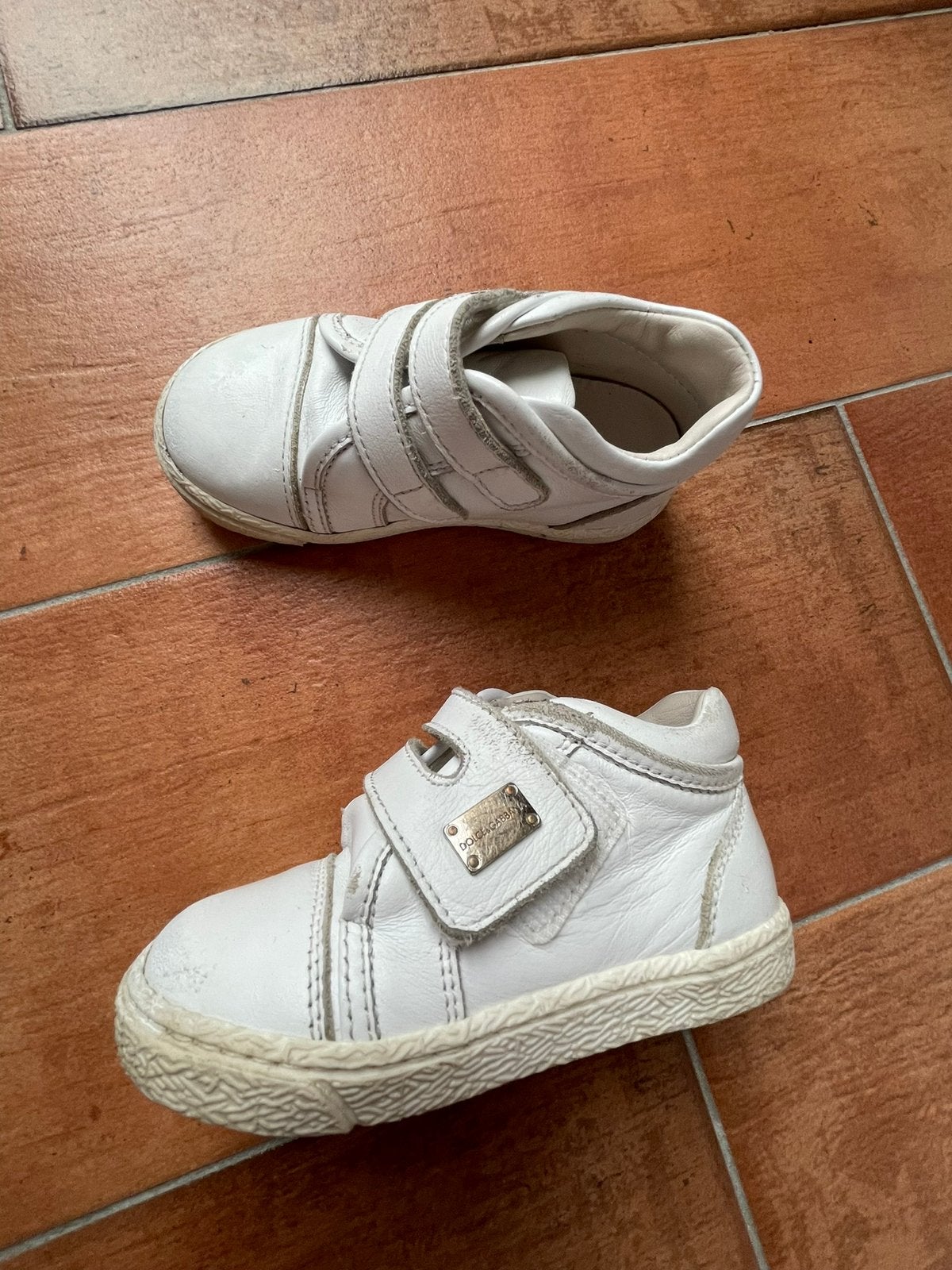 Dolce&gabanna gympies met klittenband maat 24, Kinderen en Baby's, Schoenen, Ophalen of Verzenden, Zo goed als nieuw, Jongen