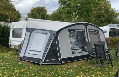Unico Bologna 320 maat 13 met petluifel (zgan), Ophalen, Zo goed als nieuw, Ten Cate All Season 240g/m2, Unico Ventura