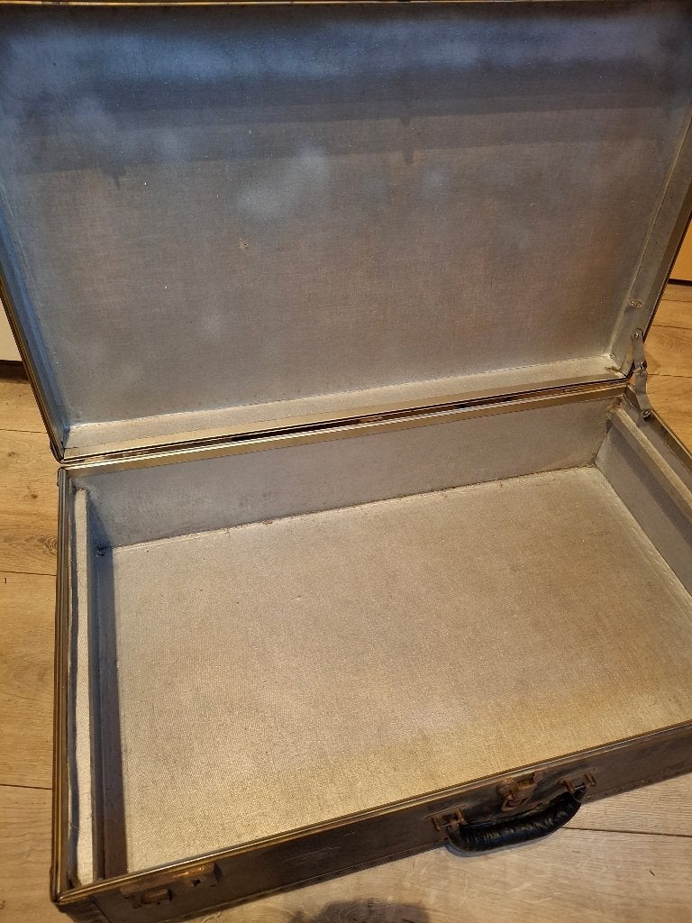 Antieke hutkoffer met etiketten (Holland America Lijn), Overige houtsoorten, 50 – 75, Minder dan 50 cm, Gebruikt