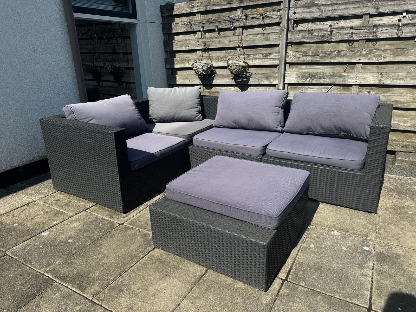 Comfortabele nette tuinset, Ophalen, 4 zitplaatsen, Gebruikt, Wicker