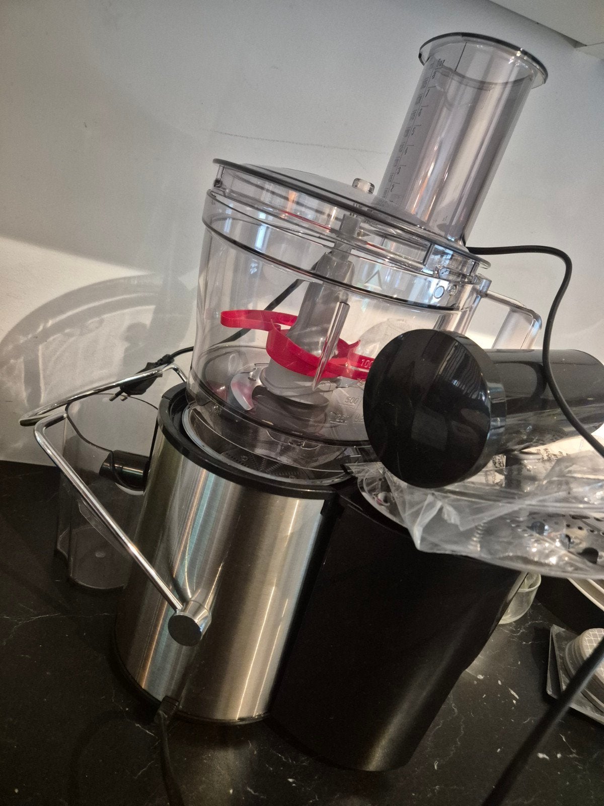 Krachtige fruit/groenten perser - Sapcentrifuge, Witgoed en Apparatuur, Juicers, Ophalen, Zo goed als nieuw, Elektrisch, Sapcentrifuge