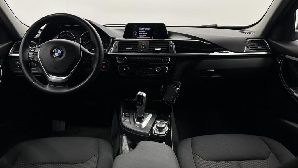 BMW 3-serie 320i Centennial High Executive|LCI|Navi|PDC|18'', Auto's, BMW, Automaat, 4 cilinders, Met garantie (alle), Zwart