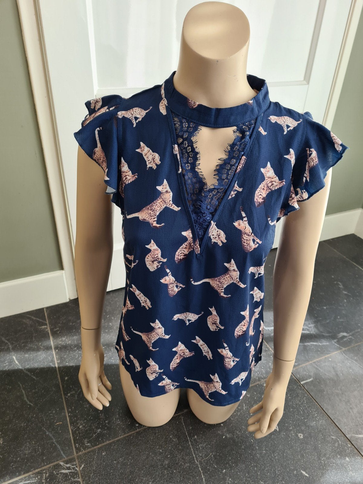 Blouse met froezel mouw,  maat S/M, nieuw, Kleding | Dames, Maat 38/40 (M), Blauw, Nieuw, Ophalen of Verzenden