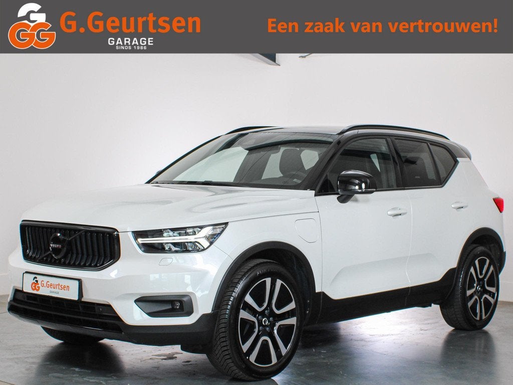 Volvo XC40 1.5 T5 Twin Engine Inscription Volleder, H&K, App, 1712 kg, Wit, Bedrijf, Hybride Elektrisch/Benzine