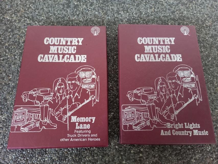 * 4 cassettebandjes Country Music Cavalcade rood *, Cd's en Dvd's, Cassettebandjes, Gebruikt, Origineel, Country en Western, 2 t/m 25 bandjes