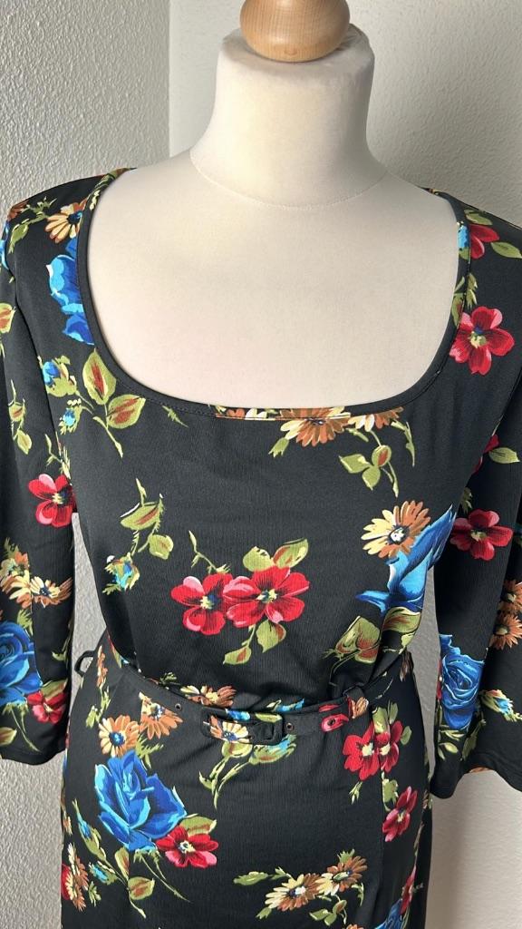 King Louie maat L leuke bloemen retro jurk 1013, Zwart, Maat 42/44 (L), Ophalen of Verzenden, Zo goed als nieuw