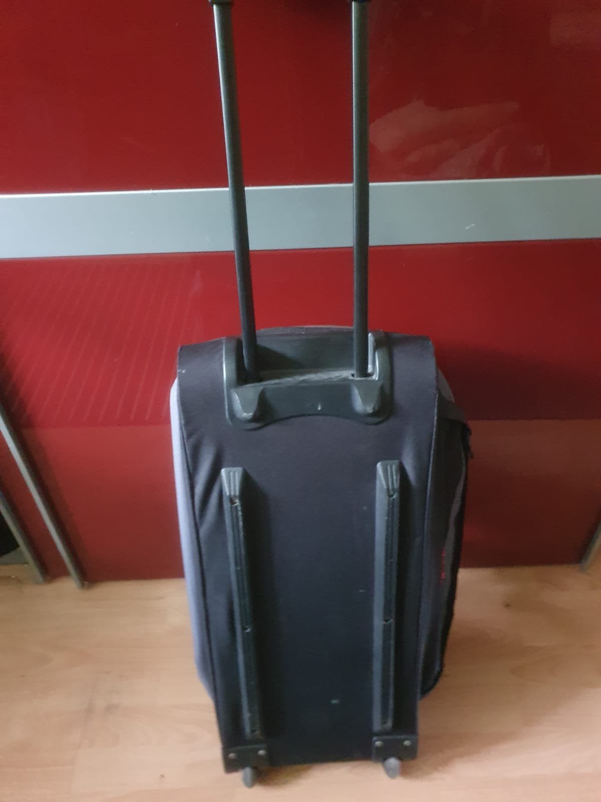 KIS trolley koffer tas, Ophalen of Verzenden, Zo goed als nieuw, Hard kunststof