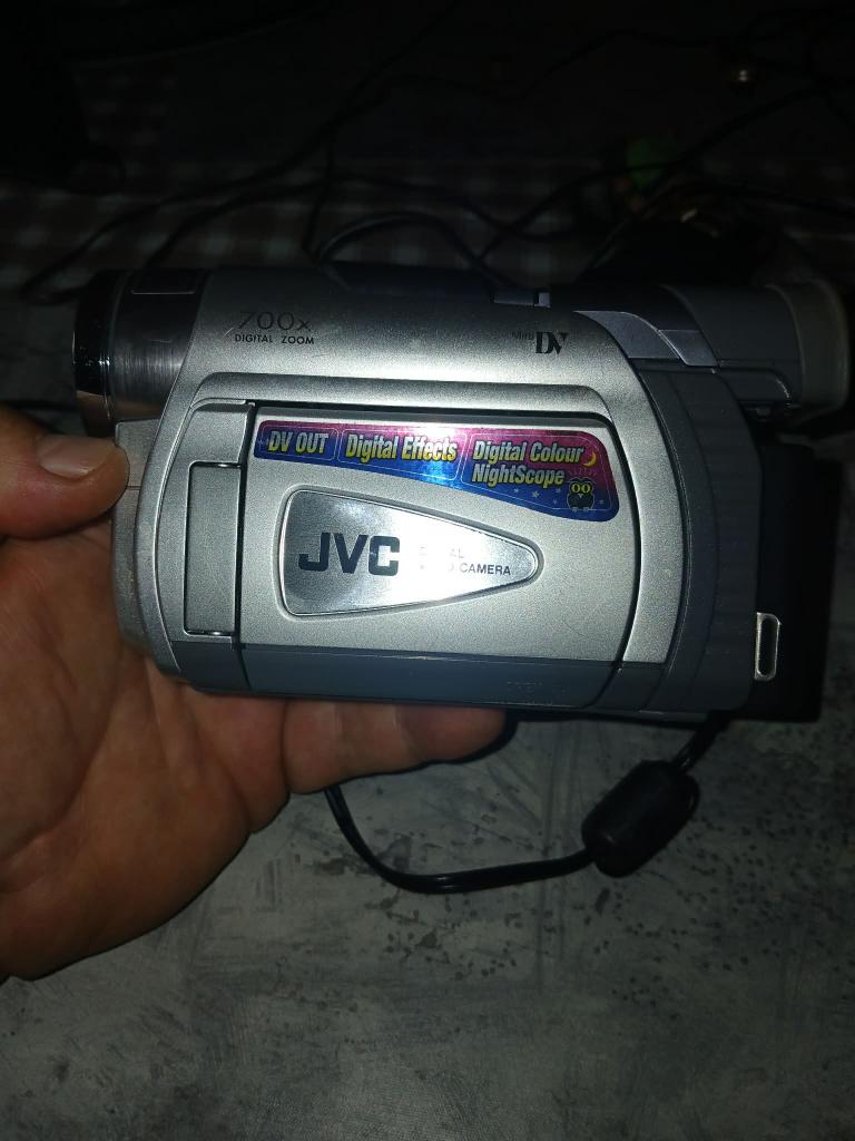 jvc gr d20e digitale camera voor een ahndig iemand, Audio, Tv en Foto, Videocamera's Digitaal, Mini dv, JVC, 20x of meer, Ophalen of Verzenden
