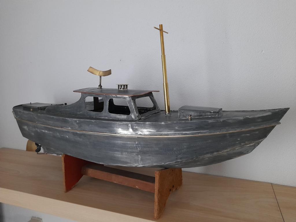 Zinken Modelboot om zelf RC af te maken., Ophalen of Verzenden