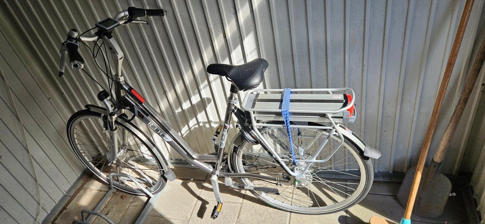 RiH omega elektrische fiets - Zo goed als nieuw, Fietsen en Brommers, Elektrische fietsen, Ophalen of Verzenden, Zo goed als nieuw