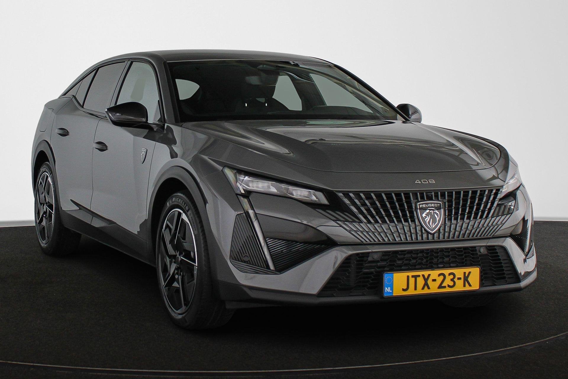 Peugeot 408 1.2 Hybrid 145 e-DCS6 GT 360 Camera Stuurverwarm, Auto's, 145 pk, Gebruikt, Euro 6, Origineel Nederlands