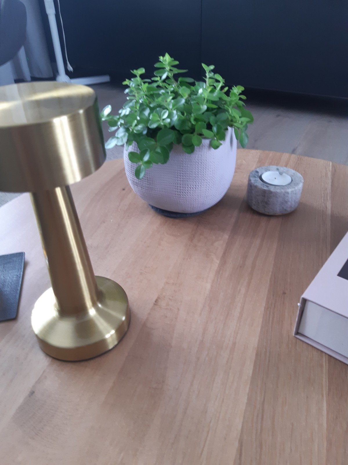 Gouden LED Tafellamp met Touch Bediening - Draadloos, Ophalen, Goud, Draadloos, Metaal