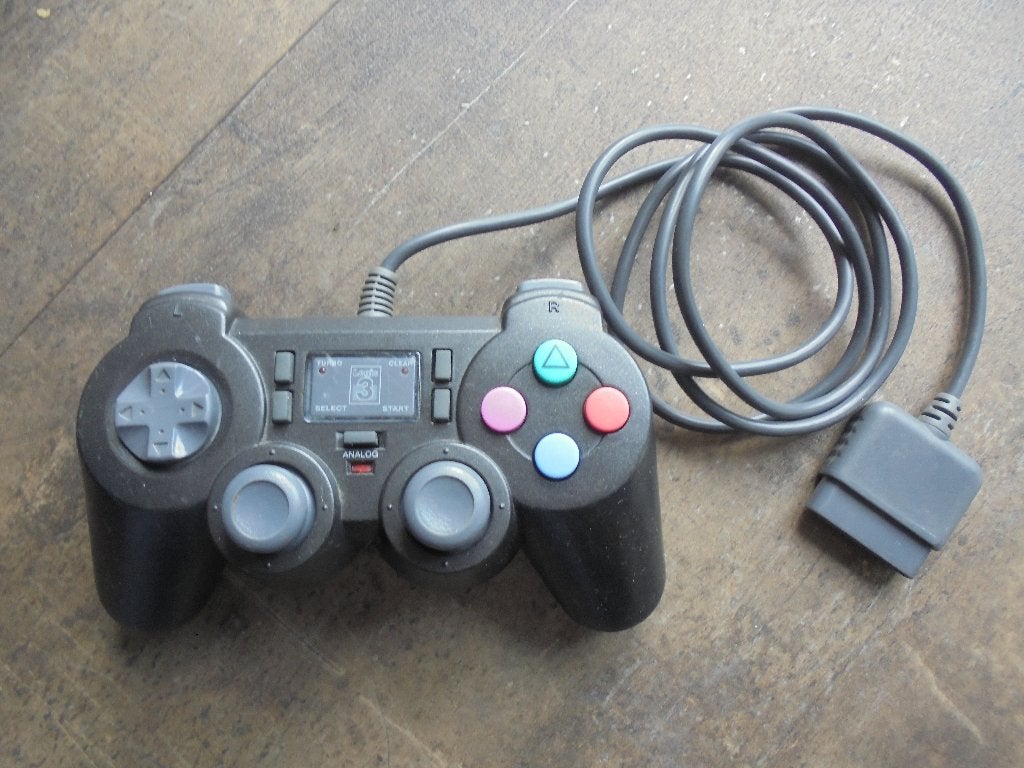 Logic3 Controller voor PS1 (zie foto's), Spelcomputers en Games, Games | Sony PlayStation 1, Overige genres, 1 speler, Ophalen of Verzenden