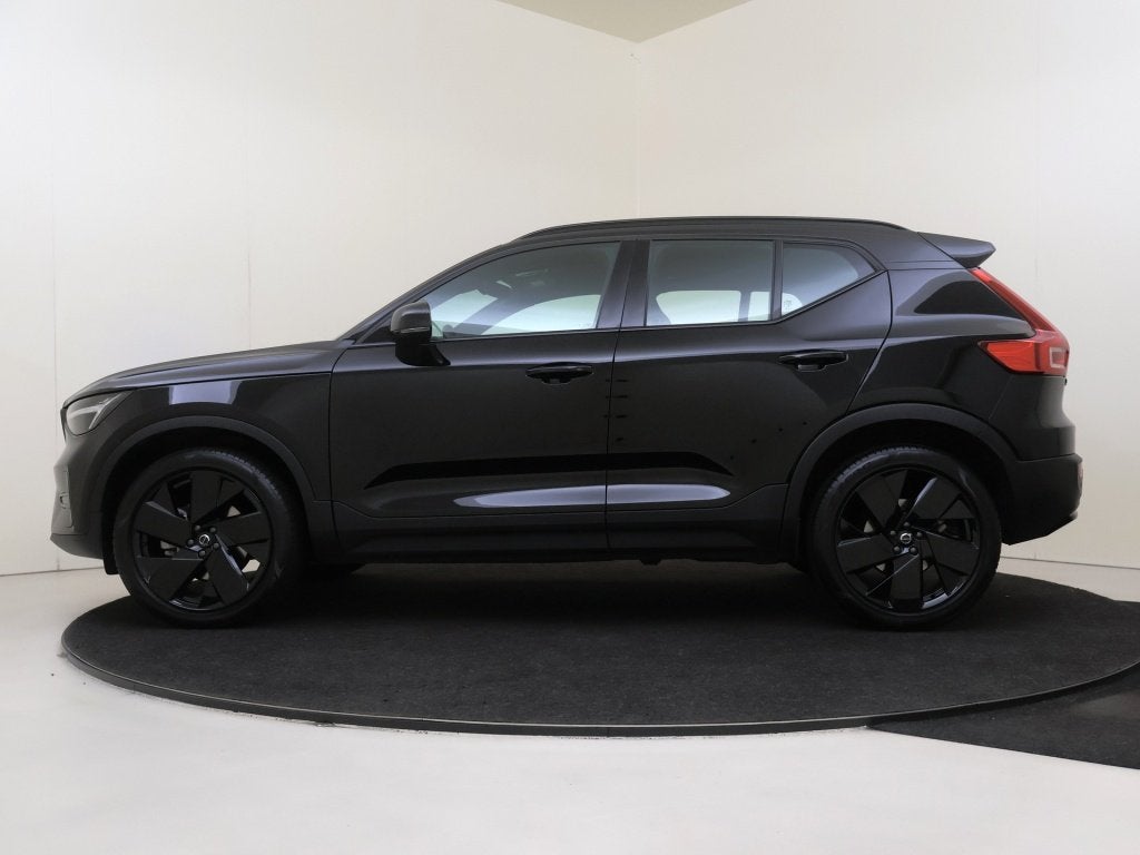 Volvo XC40 B3 Plus Black Edition | Panoramadak | Harman/Kard, Auto's, Gebruikt, 4 cilinders, Bedrijf, 1600 kg
