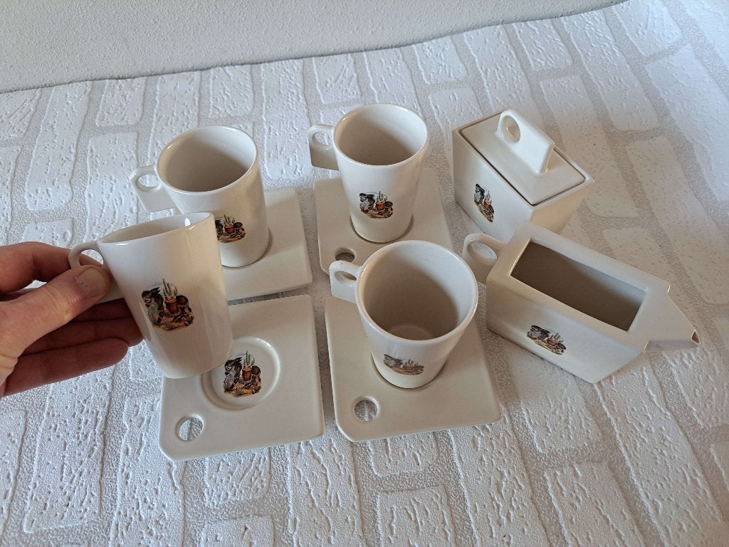 Set kop en schotels suikerpot melkkan van porselein met ezel, Nieuw, Ophalen of Verzenden, Overige stijlen, Porselein