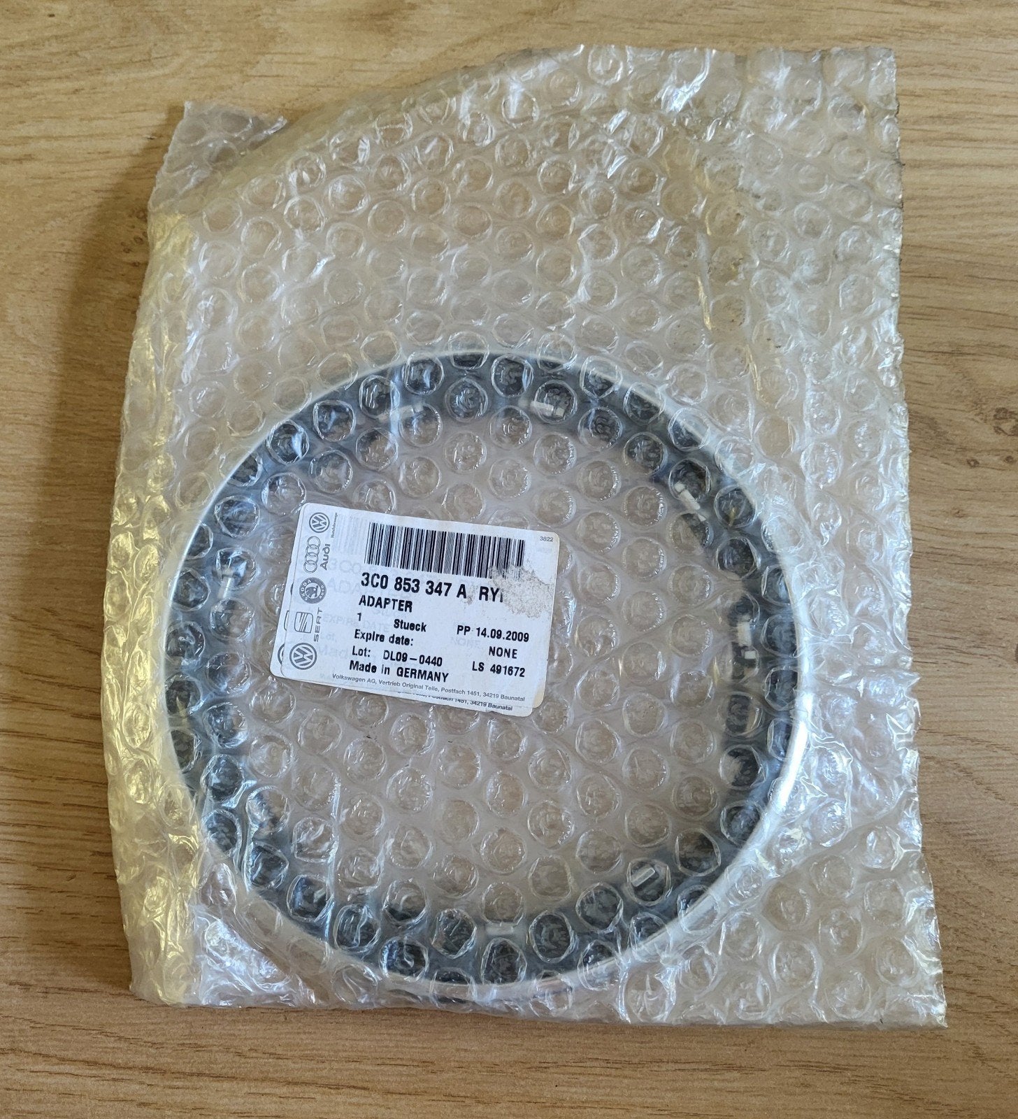 Nieuwe Grillembleemhouder/beugel VW CC Passat 3C0853347A RYP, Ophalen of Verzenden