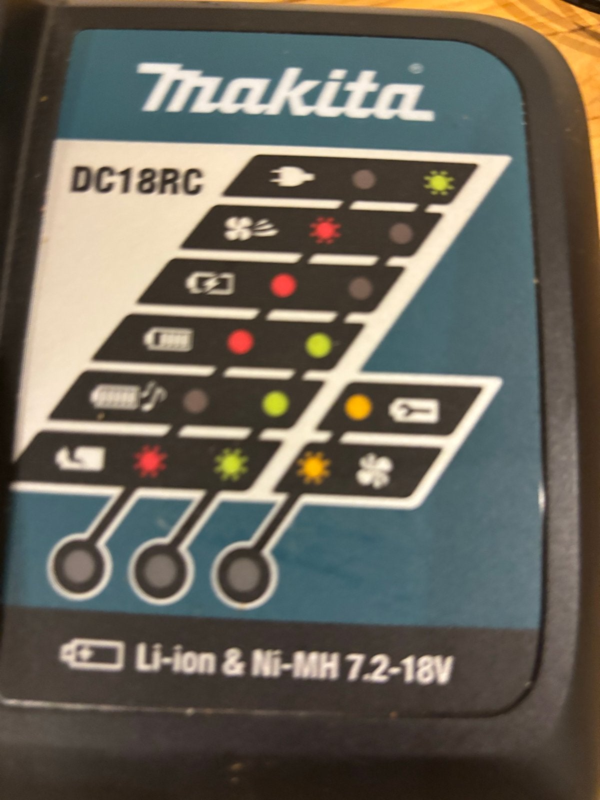 Makita DC18RC Oplader voor Li-ion & Ni-MH 7.2-18V, Ophalen of Verzenden, Gebruikt