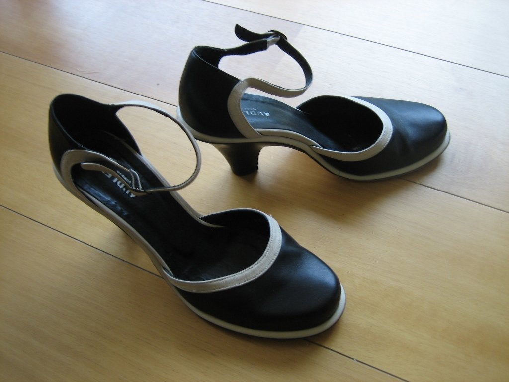Zeer exclusieve zwart leren pumps AUDLEY LONDON 40 snazzeys, Kleding | Dames, Audley London, Pumps, Verzenden, Zwart