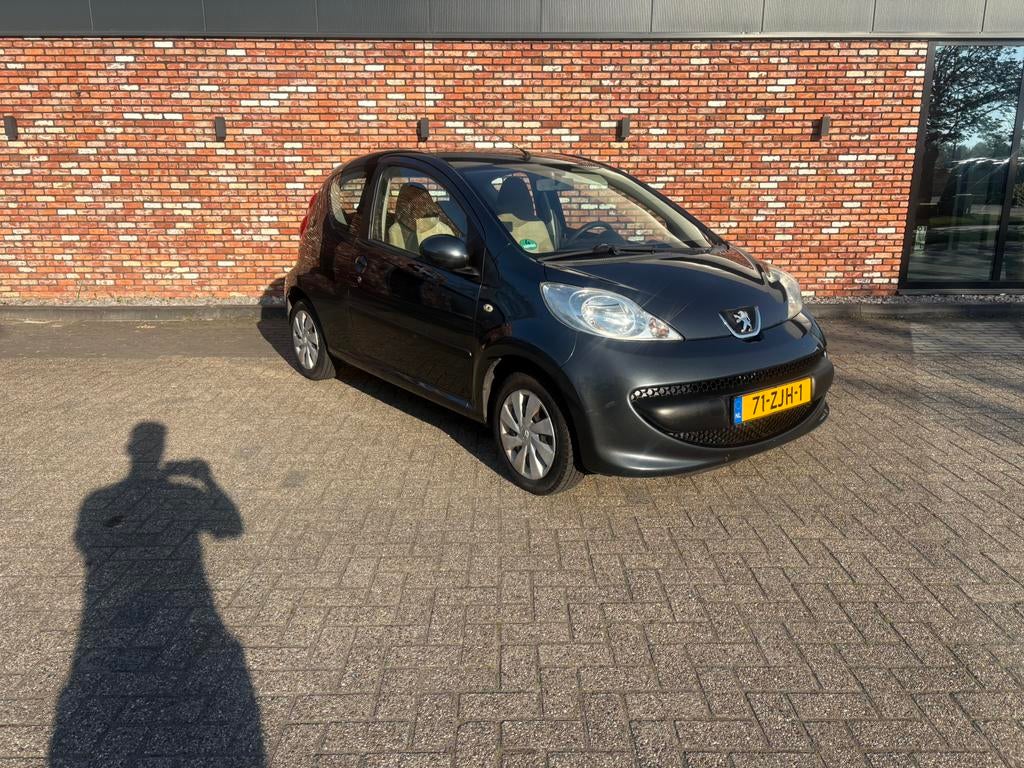 Peugeot 107 1.0 12V nieuwe apk, Auto's, Voorwielaandrijving, 765 kg, 4 stoelen, 68 pk