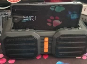 Draagbare Speaker met USB, AUX en SD-kaartlezer, Audio, Tv en Foto, Luidsprekers, Bluetooth, Zo goed als nieuw, Draagbare speaker