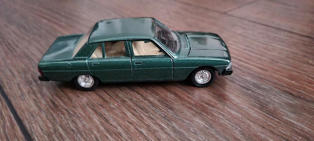 Solido Peugeot 604 V6 SL zo goed als nieuw, Hobby en Vrije tijd, Ophalen of Verzenden, Zo goed als nieuw, Auto, Solido