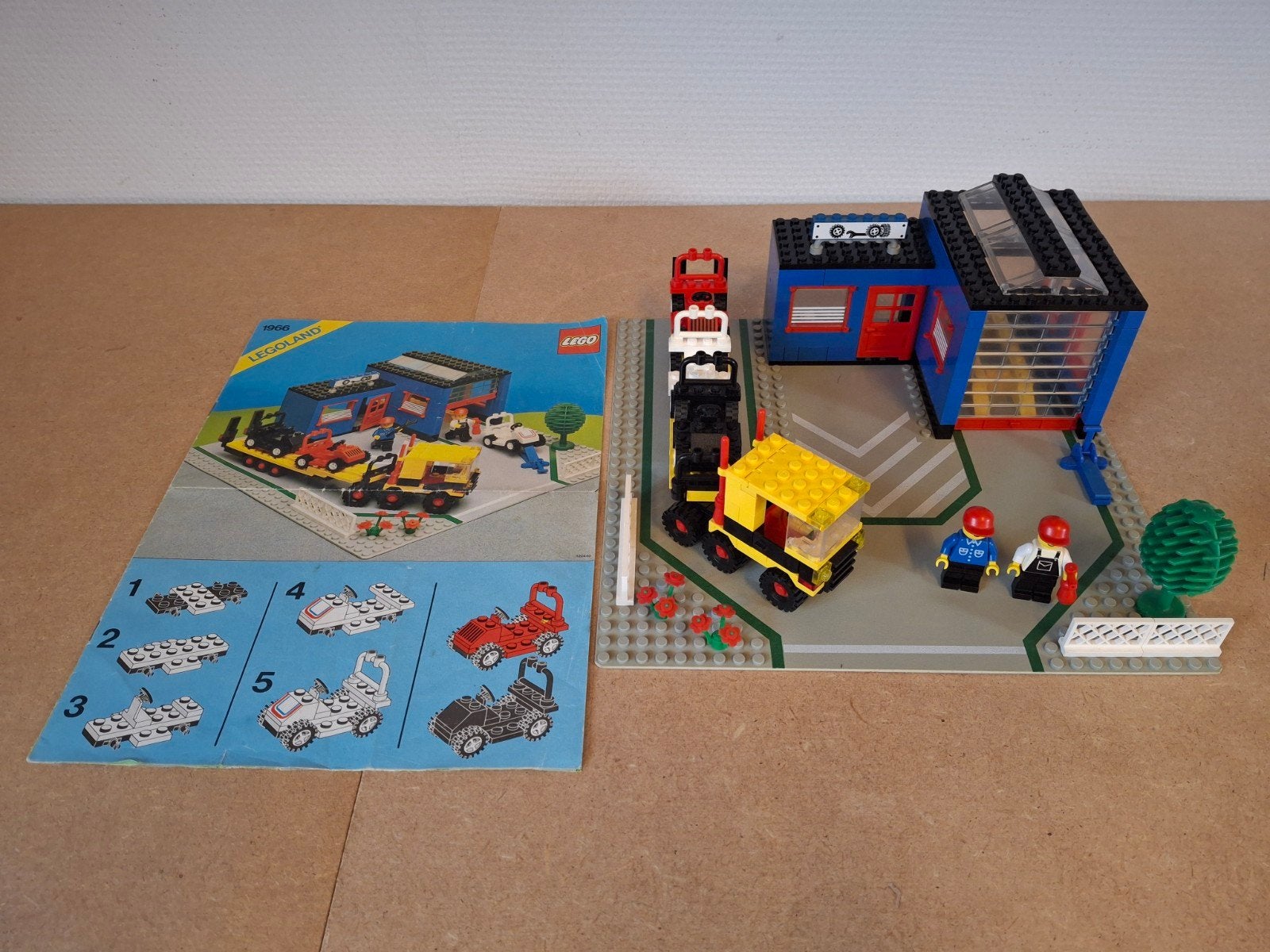 Lego 1966 Car Repair Shop. Jaren 80 Classic Town, Kinderen en Baby's, Speelgoed | Duplo en Lego, Compleet, Lego, 33 Bath Road, Slough, UK