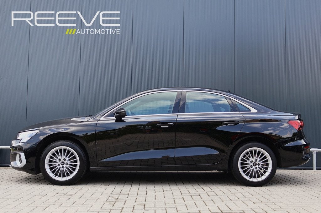 Audi A3 Limousine 30 TFSI Advanced edition Automaat | Camera, Gebruikt, Met garantie (alle), Origineel Nederlands, Bedrijf