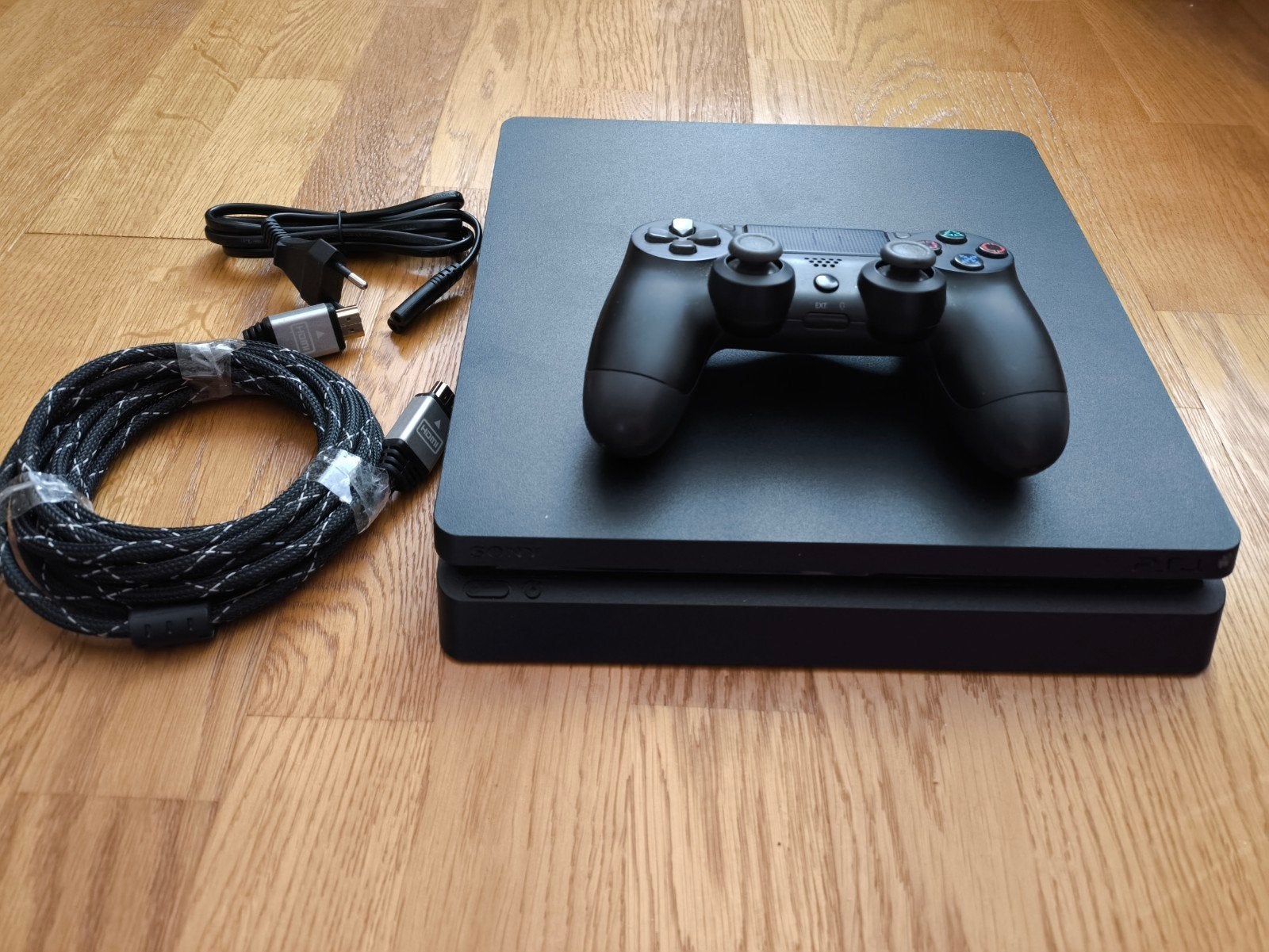 PlayStation 4 Slim ps4 500GB (12.00) controller en games, Spelcomputers en Games, Ophalen