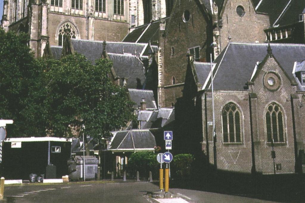 988055 Haarlem NH 80+ _Gelopen met mooie zegel Efteling, Verzamelen, Ansichtkaarten | Nederland, Ophalen of Verzenden, 1980 tot heden