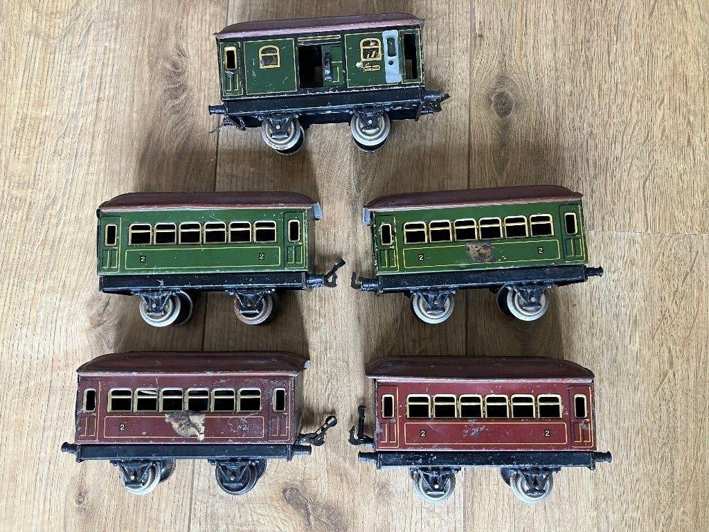 Spoor O: 5 wagons van Karl BuB/Bing, Antiek en Kunst, Ophalen of Verzenden
