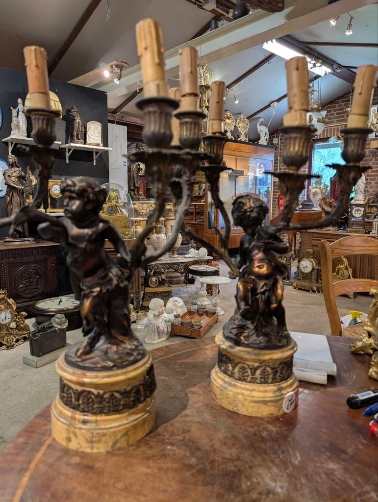 2 antieke bronzen kandelaar €750., Ophalen, Koper of Brons