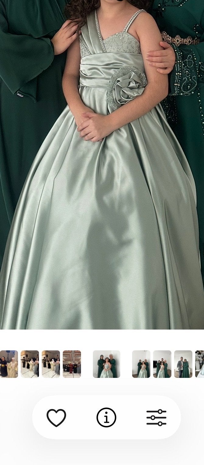 Prachtige Kinder Abaya / Feestjurk - Zo goed als nieuw, Kinderen en Baby's, Ophalen, Zo goed als nieuw, Meisje