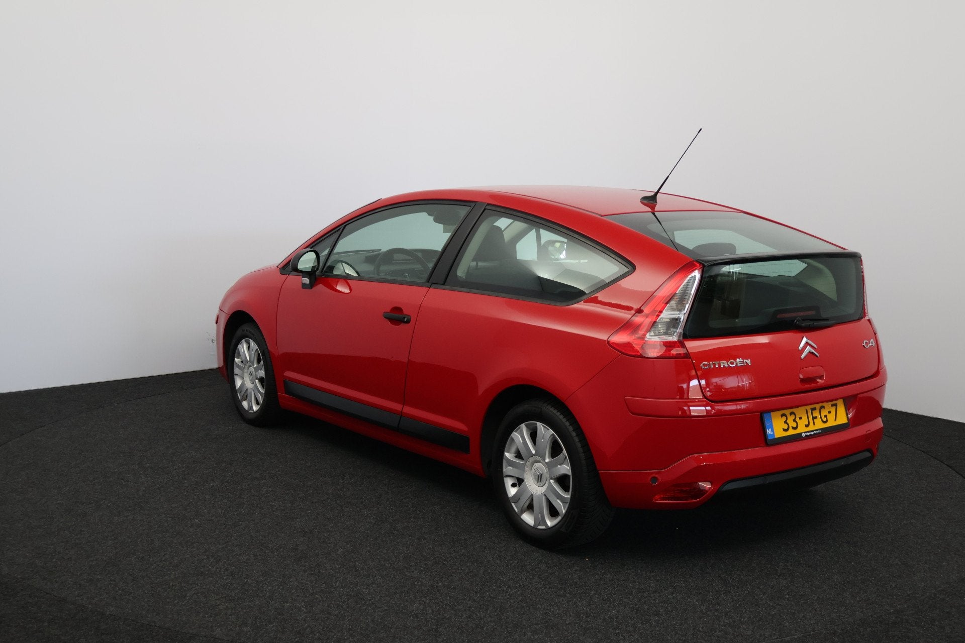 Citroën C4 Coupe 1.4 16V VTR/ APK 09-2027!/ 16'' LMV/ Navi/, Voorwielaandrijving, Stof, Zwart, 4 cilinders