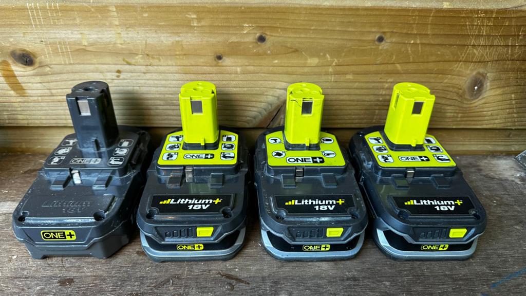 Ryobi ONE+ 18V Lithium+ Accu's (4 stuks), Ophalen of Verzenden, Zo goed als nieuw