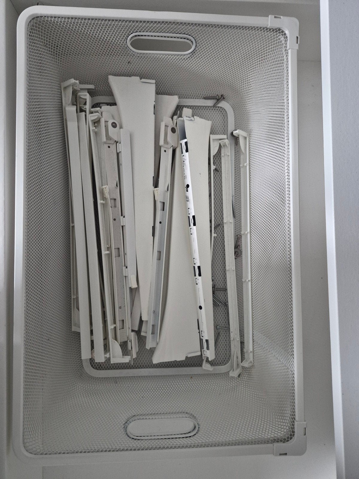 2x IKEA Algot fijndraadmanden, Ophalen