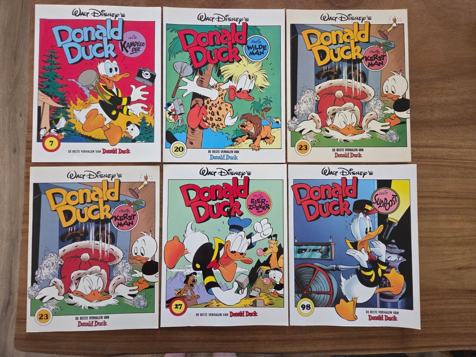 Donald Duck als   , een vrolijke kerst met donald duck, Meerdere comics, Ophalen of Verzenden, Gelezen, Europa