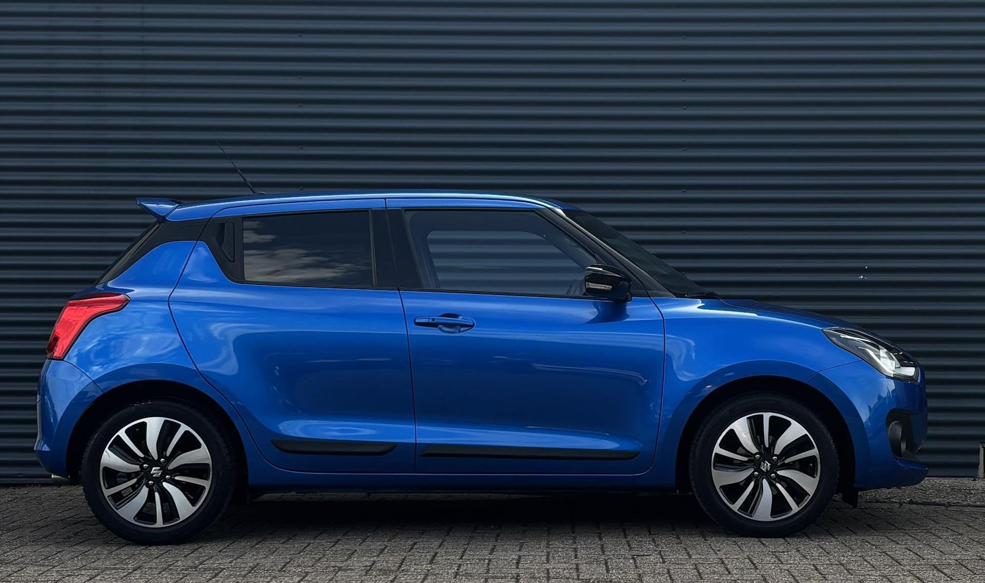 Suzuki Swift 1.2 DualJet Climate/Cruise/Keyless, Auto's, Stof, Gebruikt, 4 cilinders, Swift