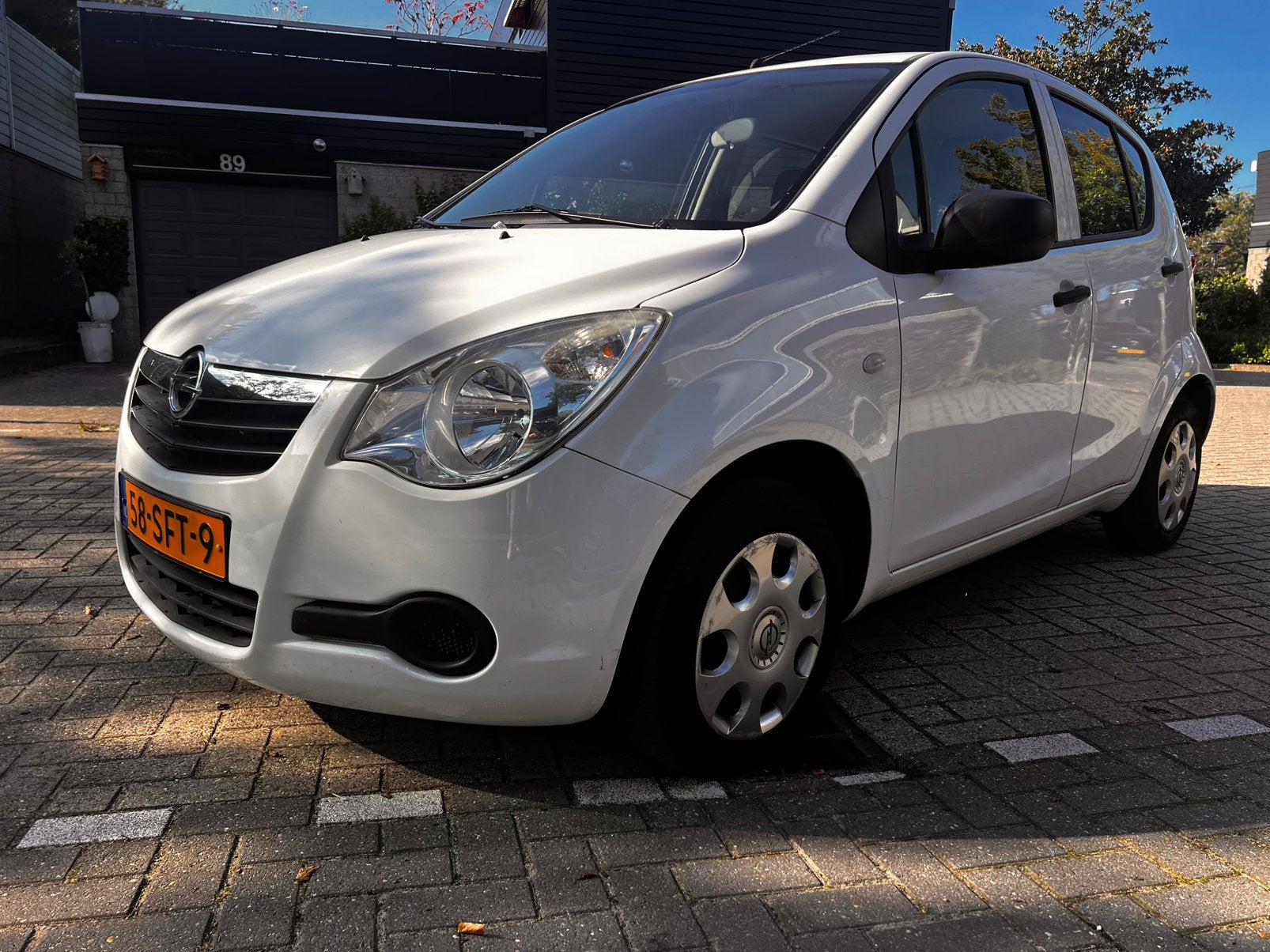 Opel Agila 1.0 12V 2011 Wit, Auto's, 31 €/maand, Origineel Nederlands, Handgeschakeld, Particulier