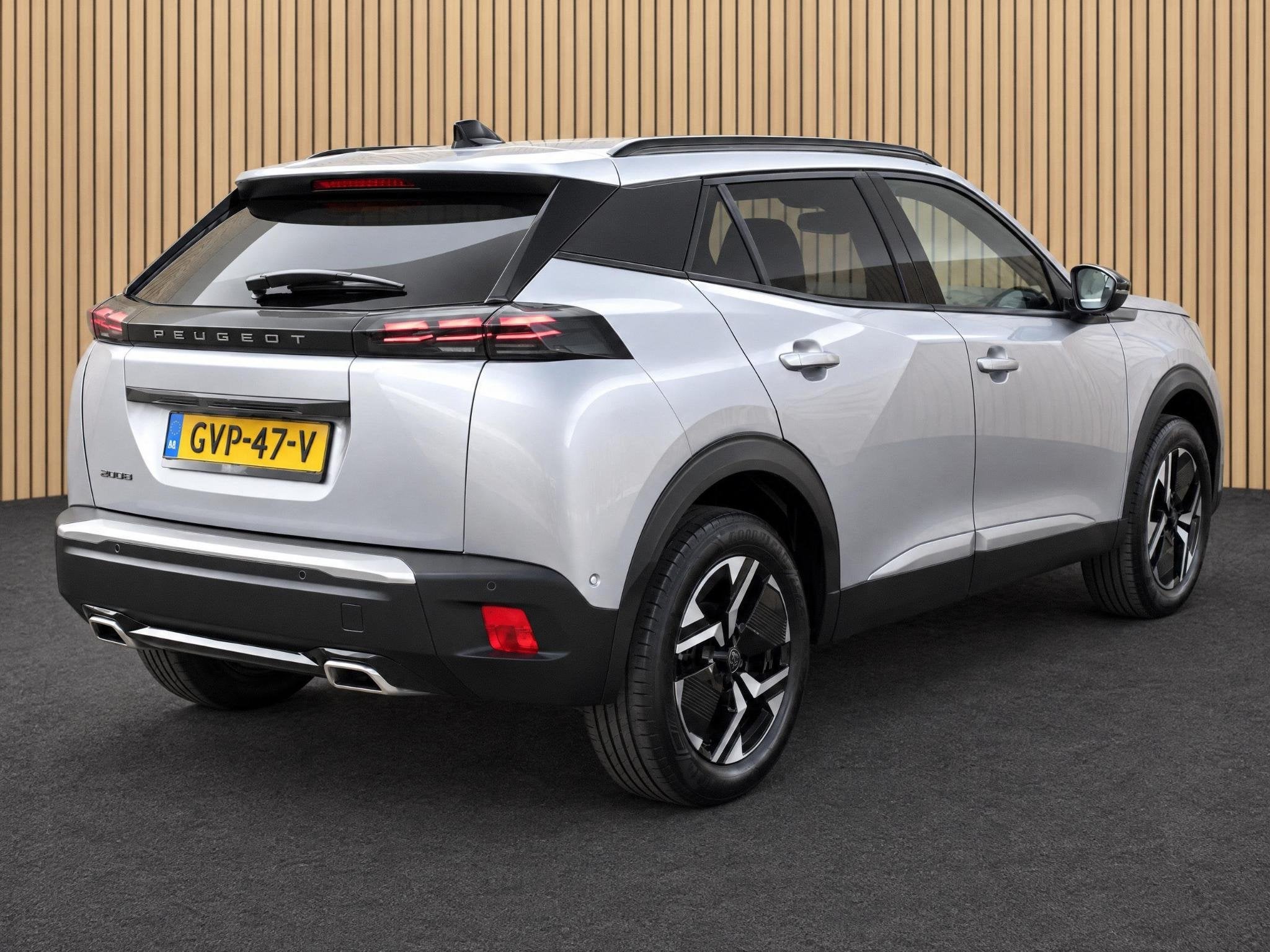Peugeot 2008 1.2 PT 130 AUTOMAAT ALLURE KEYLESS ENTRY/ADAPTI, Auto's, 12 maanden, Gebruikt, Euro 6, 1199 cc