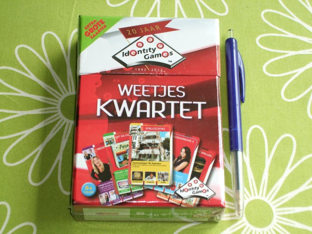 Nieuw in seal: Weetjes kwartet - 20 jaar Identity games, Ophalen of Verzenden, Nieuw, Kwartet(ten)