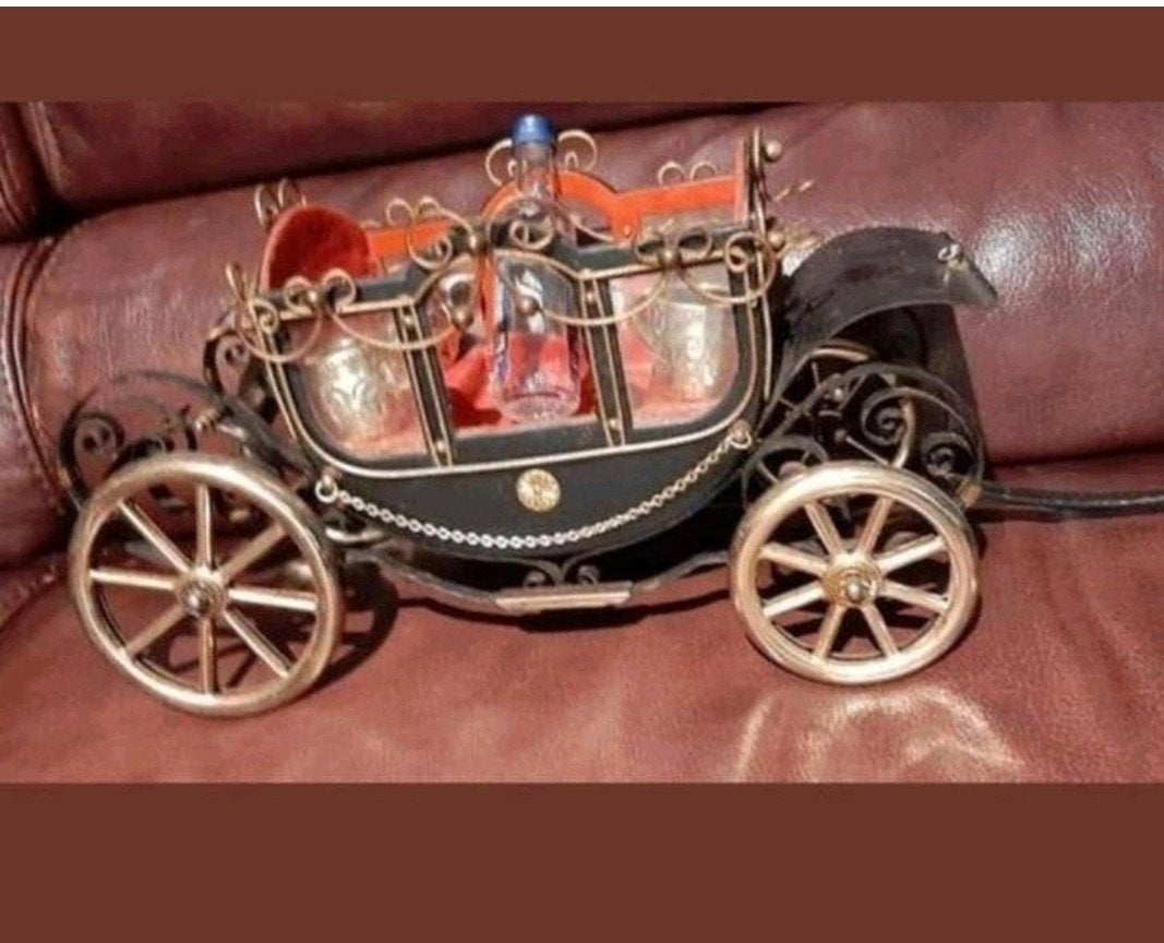 Decoratieve Koets met Drankset,muziek Gietijzeren, Ophalen of Verzenden, Auto