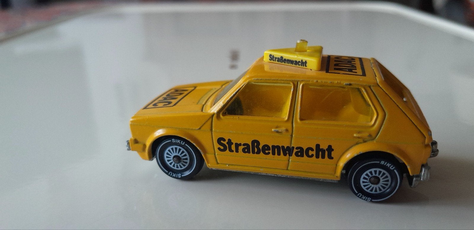 Siku Vw golf mk1 ls ADAC, Antiek en Kunst, Ophalen of Verzenden