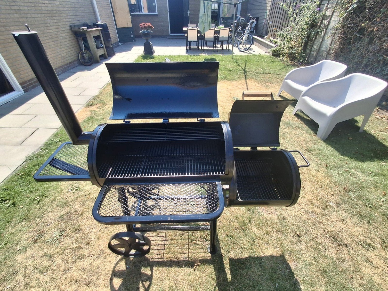 TAINO Yuma Massieve Rookoven BBQ Grillwagen Houtskoolgrill, Ophalen, Zo goed als nieuw, TAINO